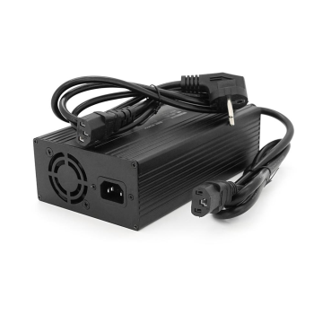 Зарядний пристрій для акумуляторів LiFePo4 24V(29,2V),8S,15A, штекер Triangle plug (T-tipe/C13/IEC).