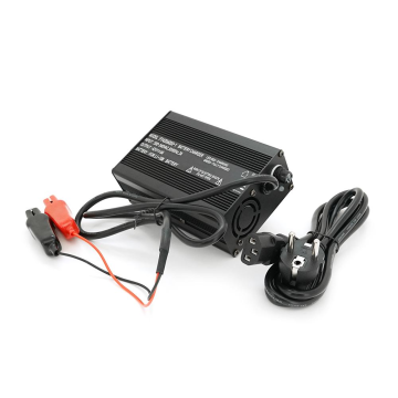 Зарядний пристрій для акумуляторів Li-ion 36V(42V),10S,6A.крокодили,135x90x50mm