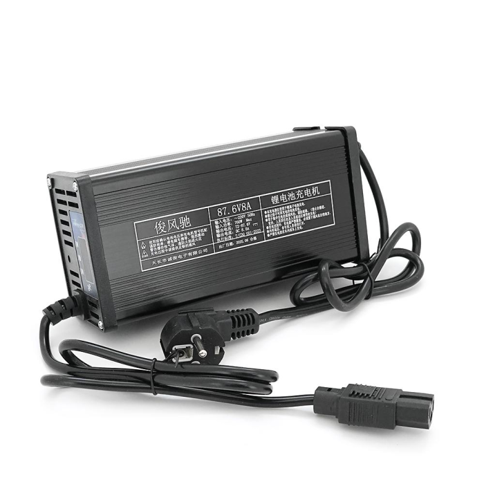 Зарядний пристрій для акумуляторів LiFePo4 72V(87,6V),24S,8A,штекер Triangle plug (T-tipe/IEC/C13 N+L-), з індикацією,BOX Зарядний пристрій для акумуляторів LiFePo4 72V(87,6V),24S,8A,штекер Triangle plug (T-tipe/IEC/C13 N+L-), з індикацією,BOX