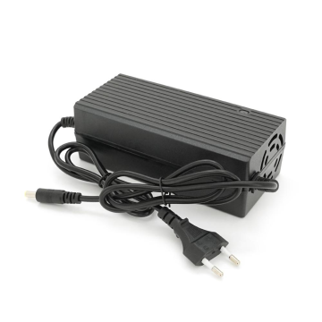 Зарядний пристрій для акумуляторів Li-ion 36V(42V),10S,5A,штекер 5.5*2.5,з індикацією,BOX